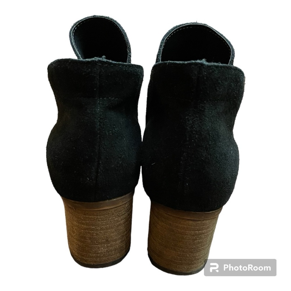 Black Onyx Suede Ankle Boots by BearPaw - Picture 5 of 10
